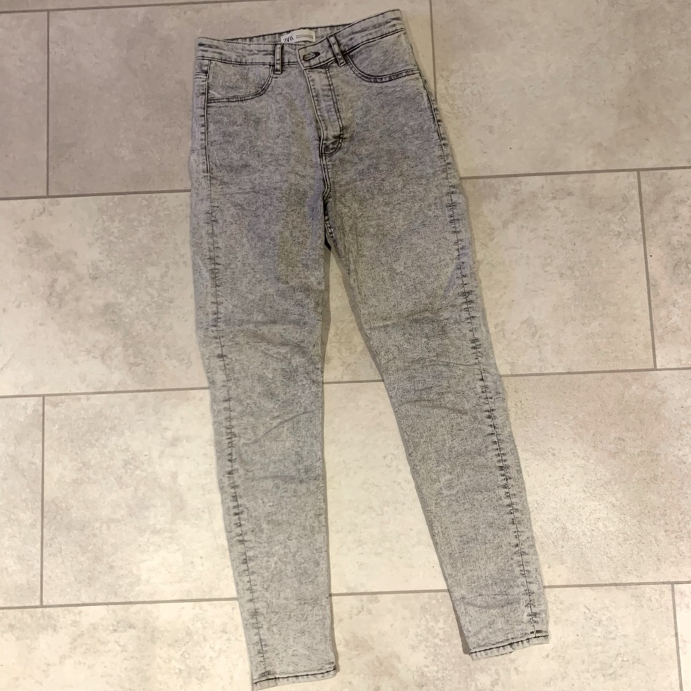 Light grey acid wash jeans